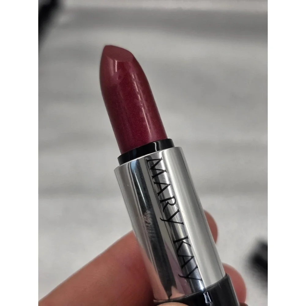 Mary Kay Gel Semi-Matte Lipstick Apple Berry 094640 Deep Red‎ Berry Made USA O2
